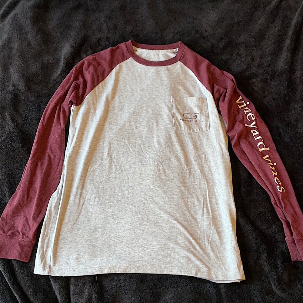 Vineyard Vines Grey tee with Maroon sleeves.